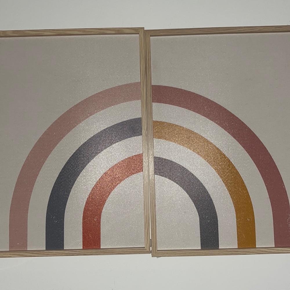 It’s a good picture fram not broken or anything from tj max